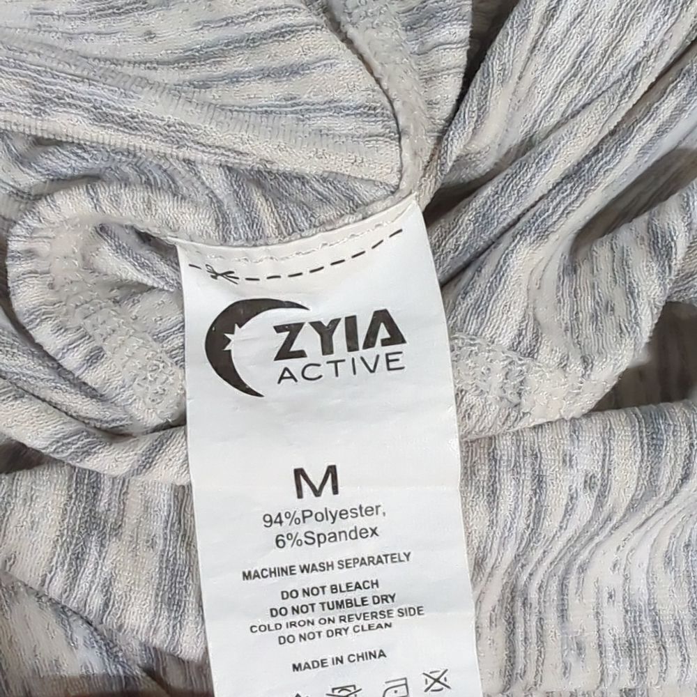 Zyia Active Light Gray Split Back Long Sleeve T S… - image 7